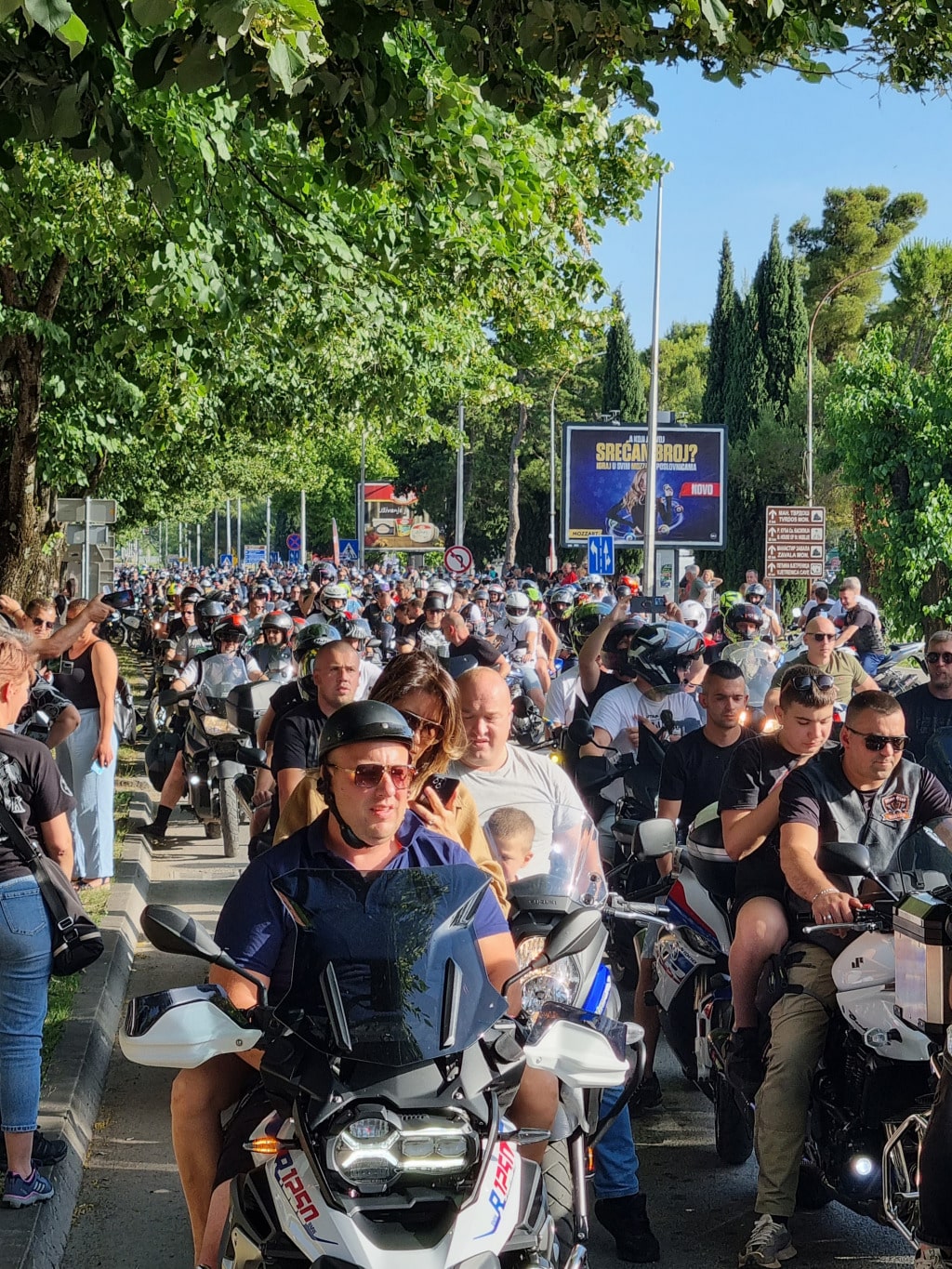 Hiljade Bajkera U Defileu Ulicama Trebinja Foto Trebinje Live